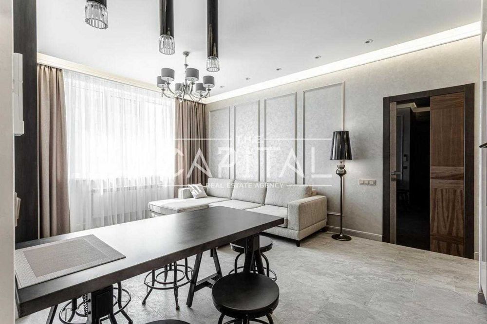 ПРОДАЖ дизайнерської квартири в ЖК ROYAL TOWER, Центр
