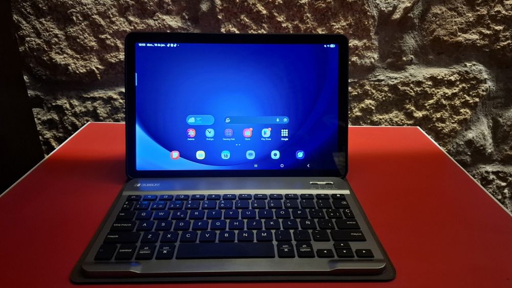 SAMSUNG Tab A9+ seminovo