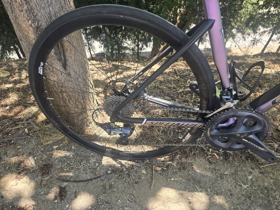 Bicicleta de carbono de disco m com ultegra