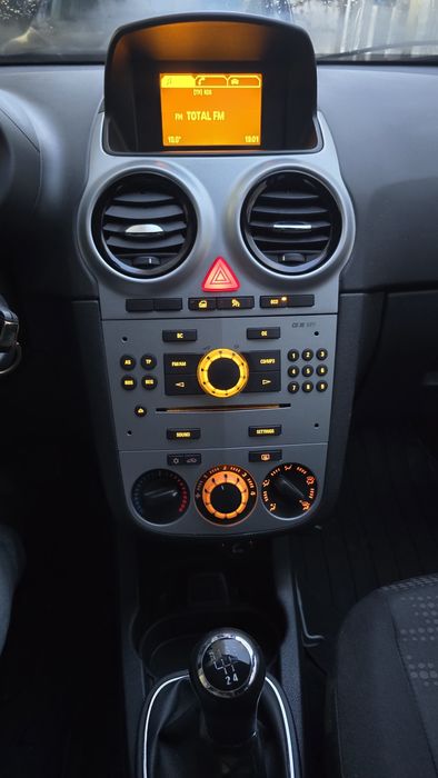 Opel corsa 1.3  bom estado