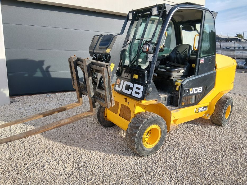 Jcb tlt 30-23D 4x4 3900mth przesuw wideł