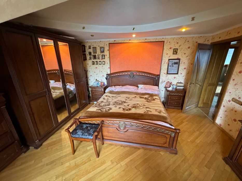 ‼️Центр‼️Цегляний будинок, 255 м², 15 соток, баня та басейн