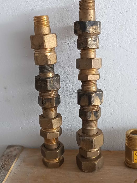 Materiały hydrauliczne,kształtki,złączki,zawory