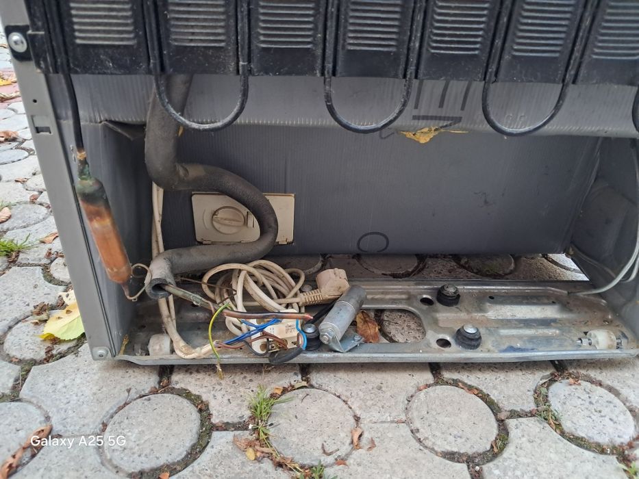 Холодильник Whirpool