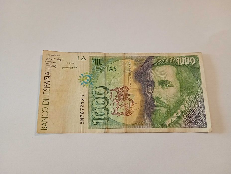 Notas antigas portuguesas e estrangeiras