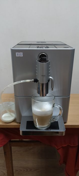 Кофемашина Jura Ena micro9 из Германии.