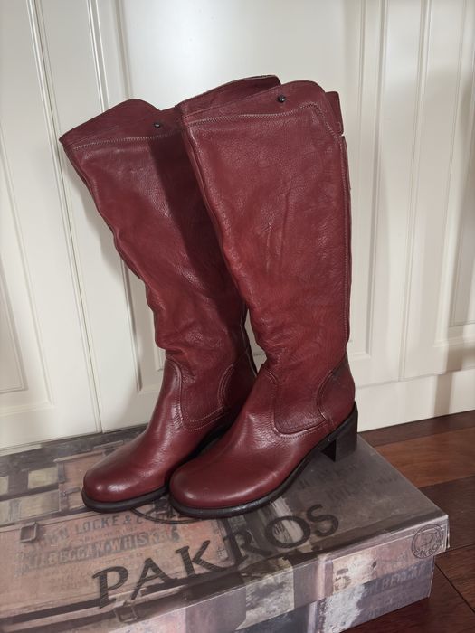 Nowe  bordowe kozaki Venezia – skóra  naturalna, 39