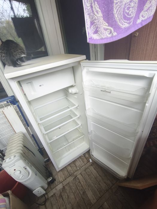 продам холодильник Vestfrost