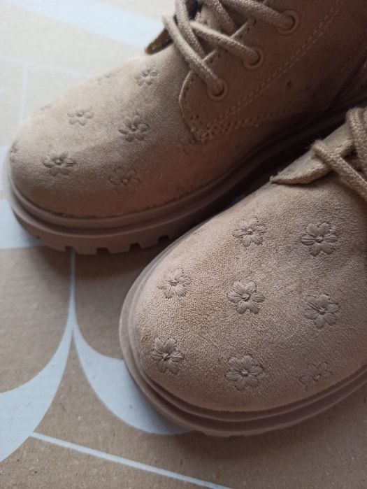 Черевики Zara на весну чоботи 29 (19 см)