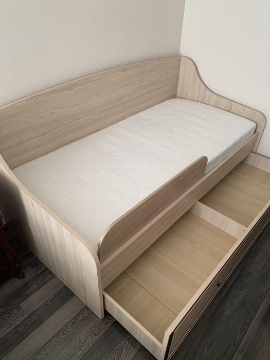 Кровать односпальная 900 х 2000