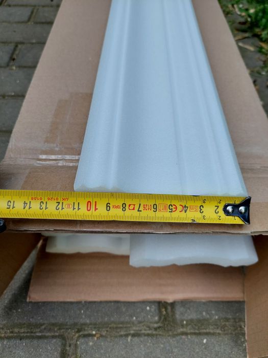 Sztukateria  12 szt nowa wys 11 cm