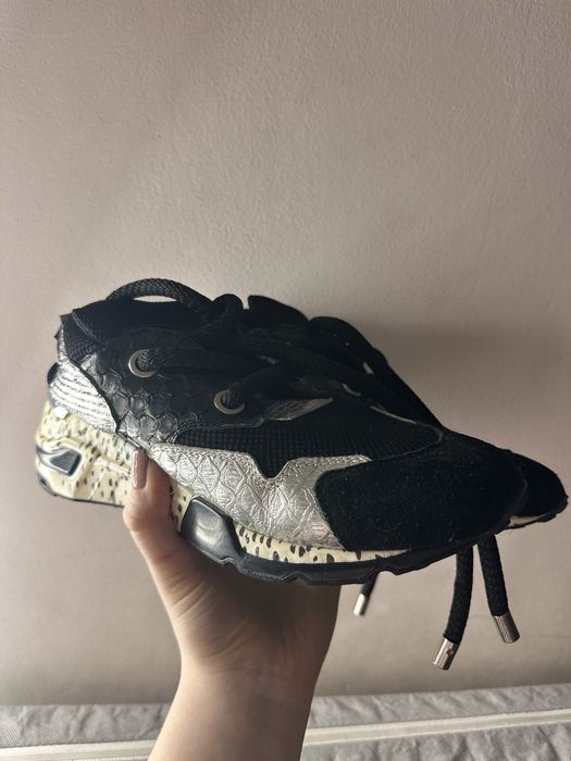 Кросівки 40 розміру