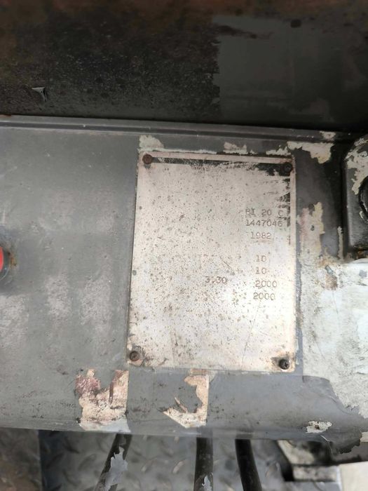 Empilhador 2Ton - Gás - Marca OM