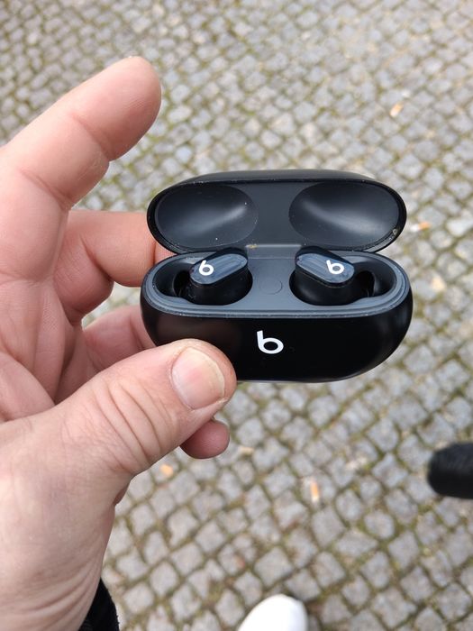 Beats studio buds - original