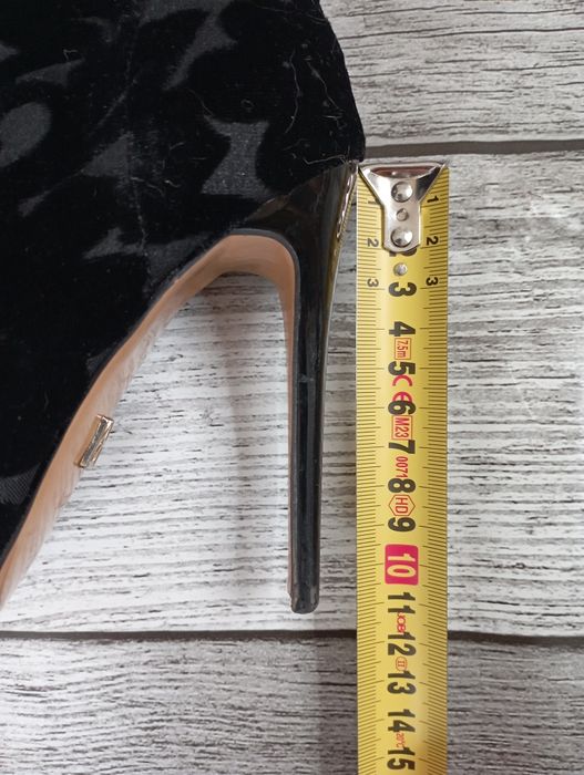 Piękne czarne botki Kazar 38 glamour chic