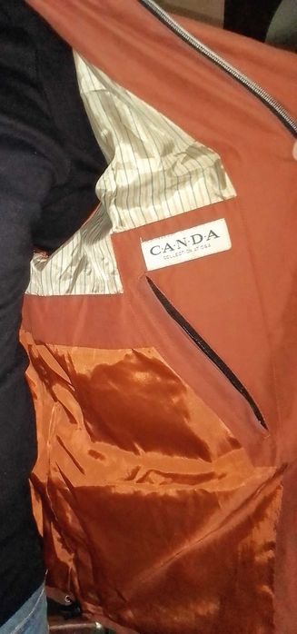 Куртки чоловічі демісезонні в гарному стані 52-54р,кожана 60р.