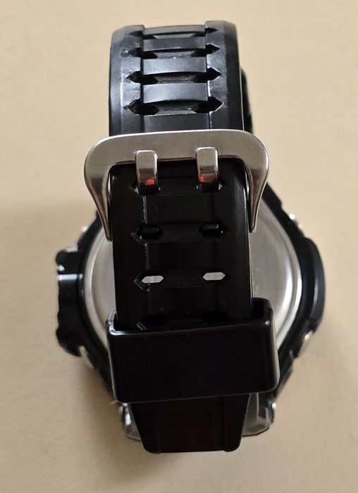 Годинник casio g-shock чоловічий.