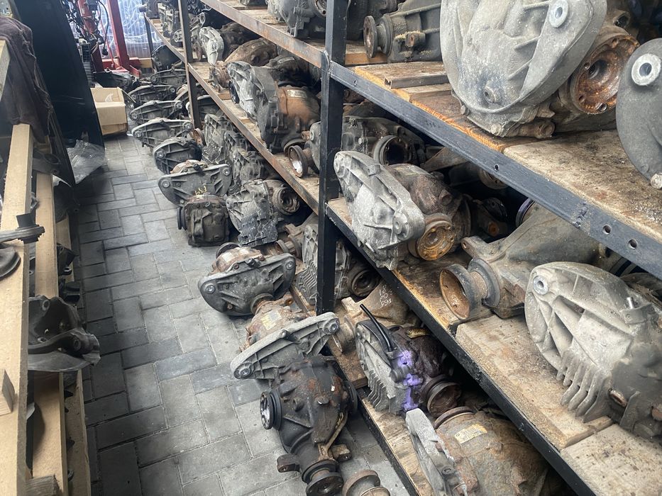 Редуктор задній передній міст BMW E39 E46 E53 E60 E61 E65 E70 E90 E87