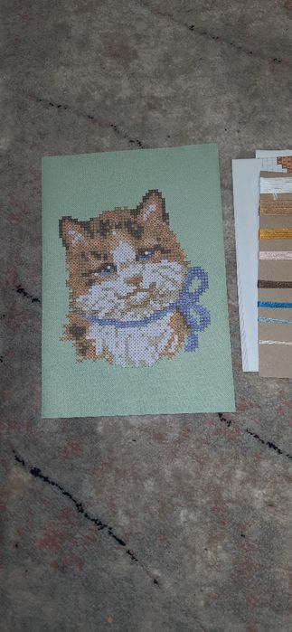 Вишивка котик Нова