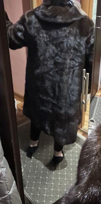 Шикарна Італія ,шубка - манто , колекціна норочка , XXL довжина 105 см
