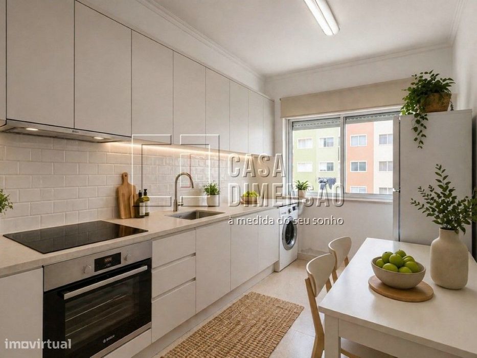 Apartamento de tipologia T2 com varanda em Mem-Martins, Excelente o... — Algueirão-Mem Martins, Lisboa