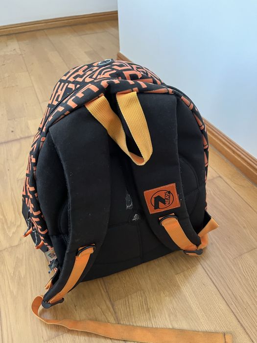 Mochila escolar nerf