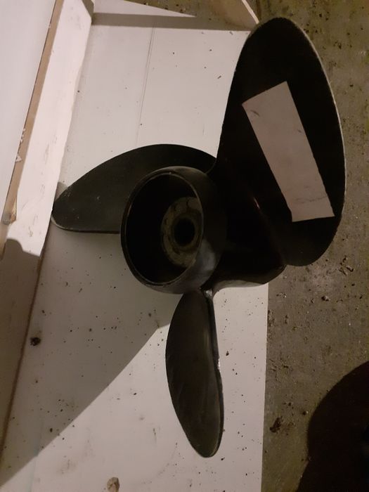 Buzinas e hélices para barcos de  recreio