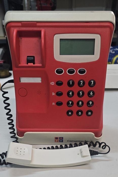 Posto Telefónico antigo