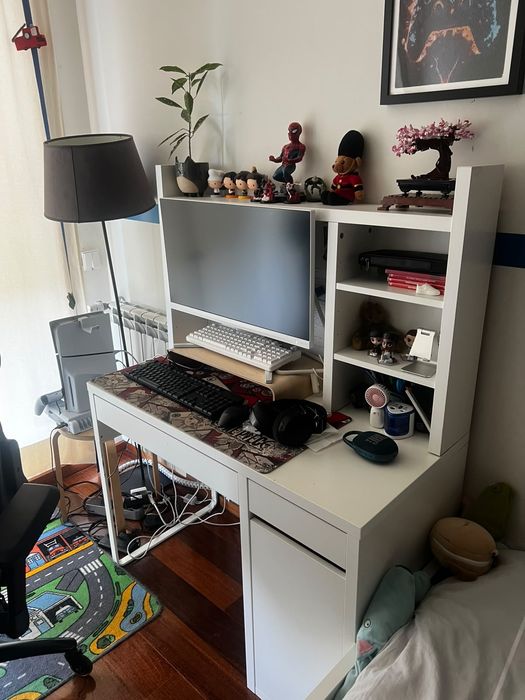 Secretária IKEA usada 1,0m×0,50m