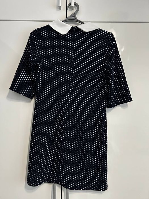 Сукня розпродаж дуже класно по фігурі лягає