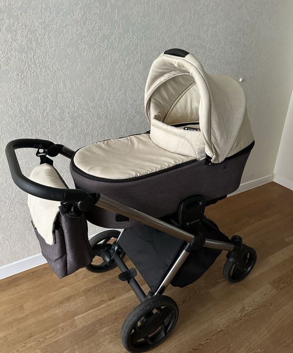 Безкоштовно має дефект Багатофункціональна дитяча коляска 2 в 1 - Invi