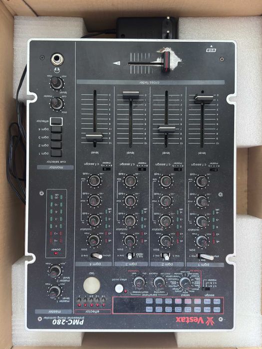 Mesa de Mistura Vestax PMC 280