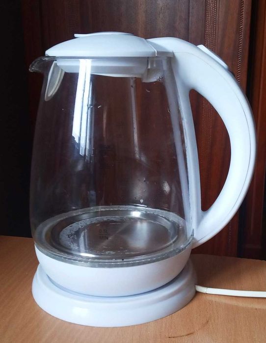 Електричний чайник скляний скло