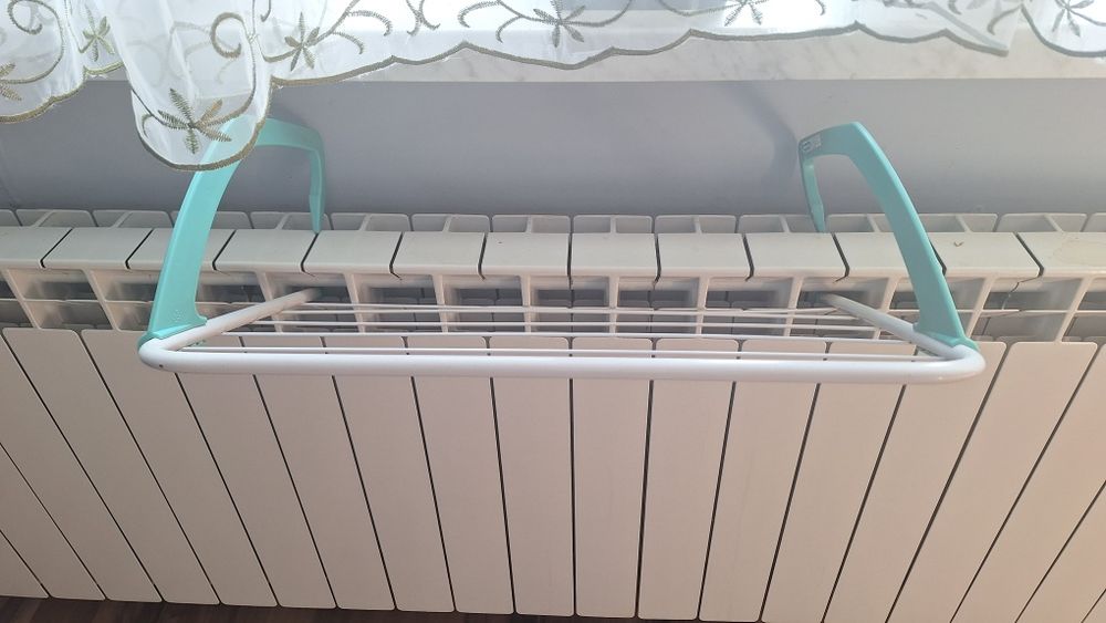 Suszarka mała na kaloryfer balkon