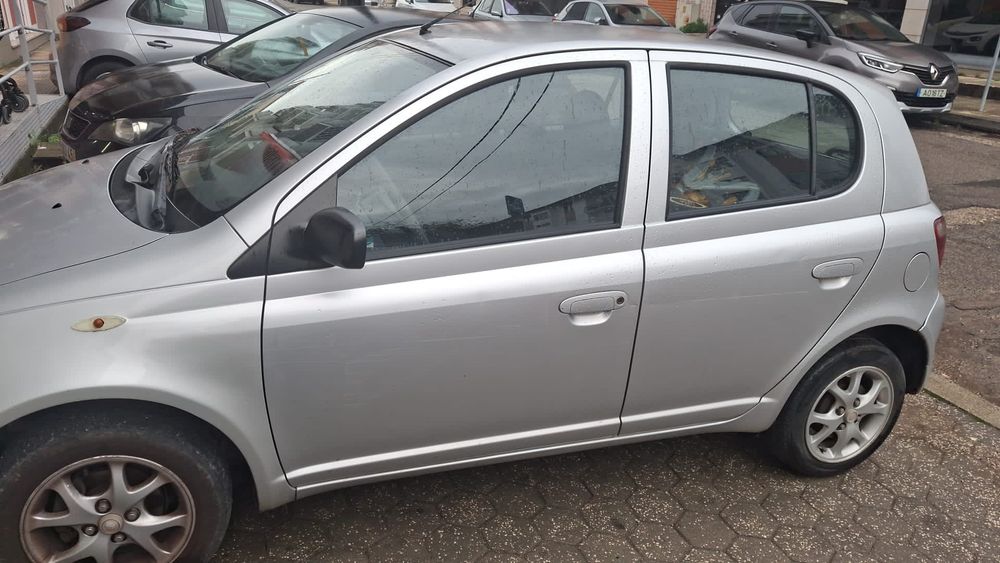 Toyota yaris 2003