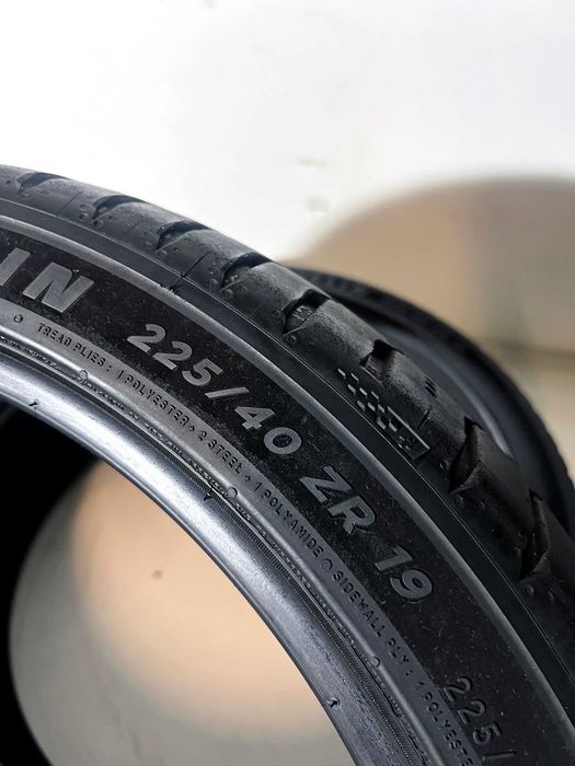 Pneus Michelin Pilot Sport 5 - 225/40/19 - Excelentes