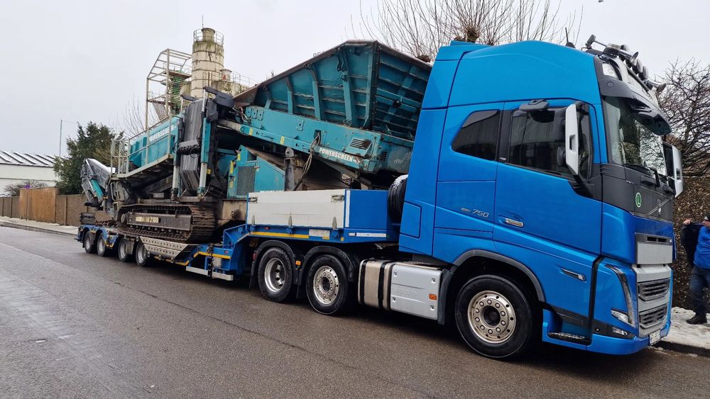 Powerscreen Vorior 2100 ( 1400 1800)  Przesiewacz powerscreen