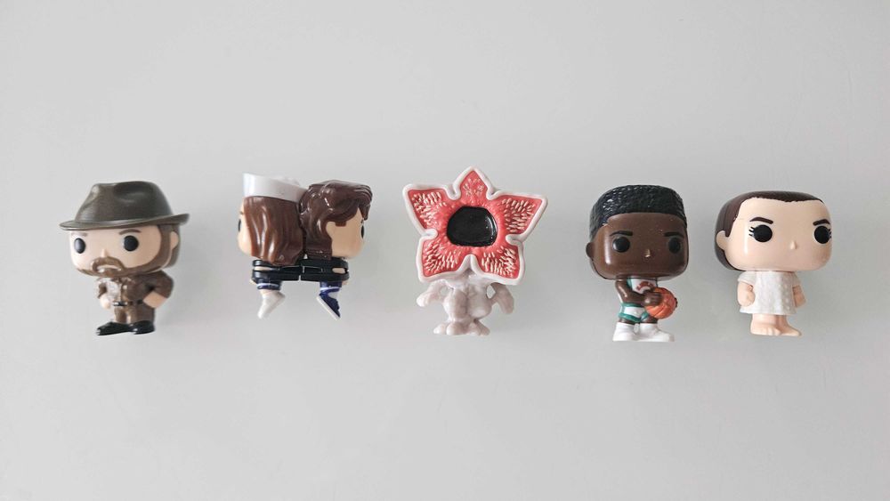 Kinder joy Stranger things Кіндер Джой Дивні дива фігурки