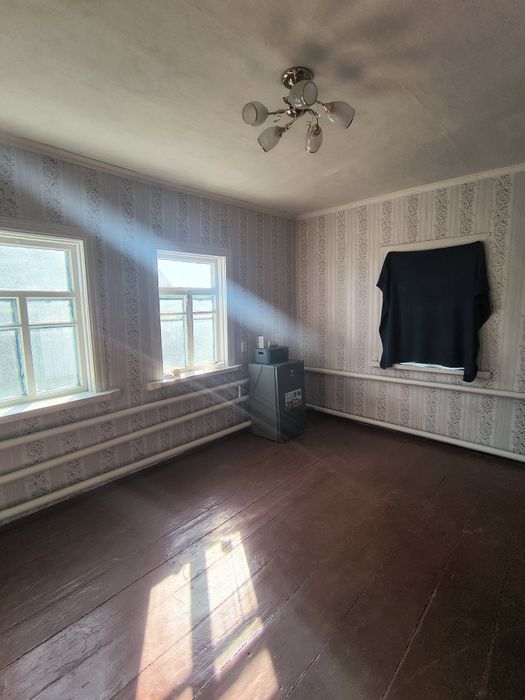 Продам уютный дом в с. Семиполки Броварського району