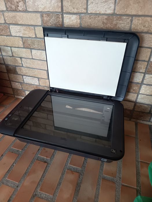 HP Deskjet 2050 Multifuncional – Funciona + Cabos