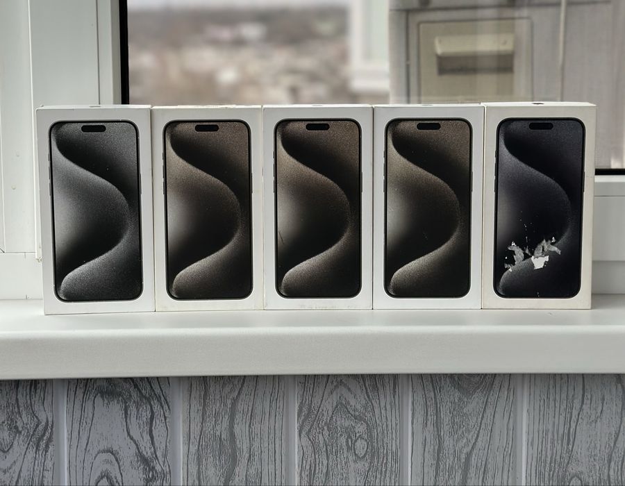 Продам корбоки для iphone 15 Pro Max