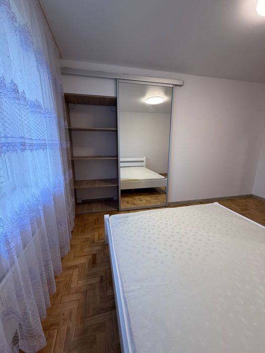 Здам в оренду 2 кімнатну великої площі