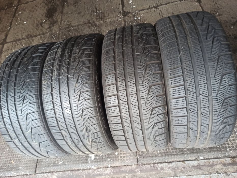 Зимняя резина 245/40 R18 Pirelli Sottozero