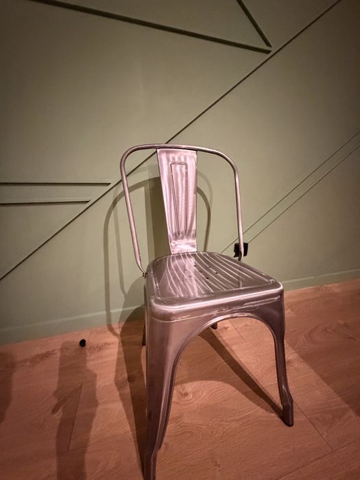 Cadeiras metalicas estilo industrial