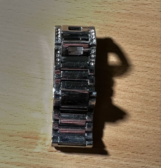 Жіночий наручний годинник CMYK