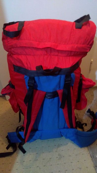 Plecak turystyczny duży ze stelażem góry