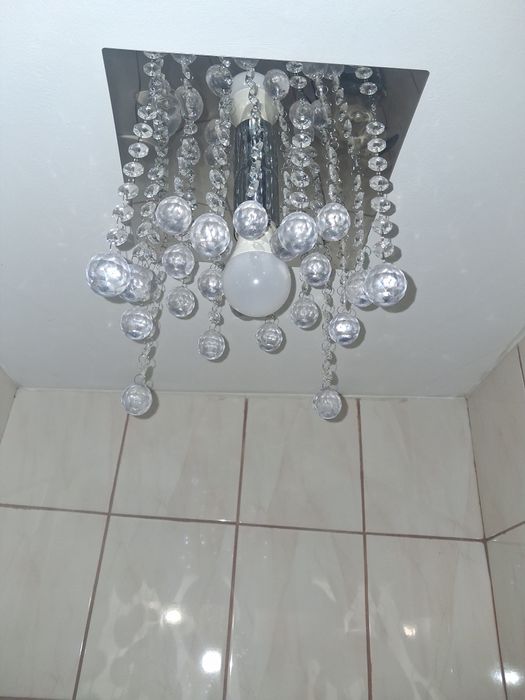 Żyrandol z kryształkami