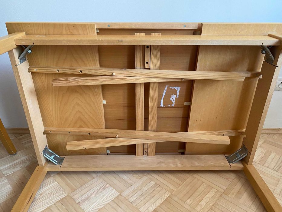 Stół i 4 krzesła