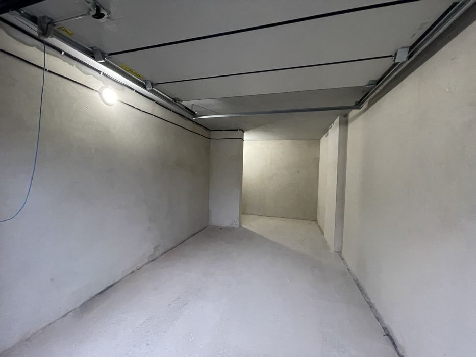 Терміново продам просторий гараж ЖК Family Plaza