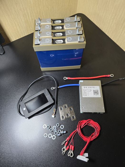 LiFePO4 комірки 50Ah, набір (Комірки, Смарт БМС, Екран та дроти)